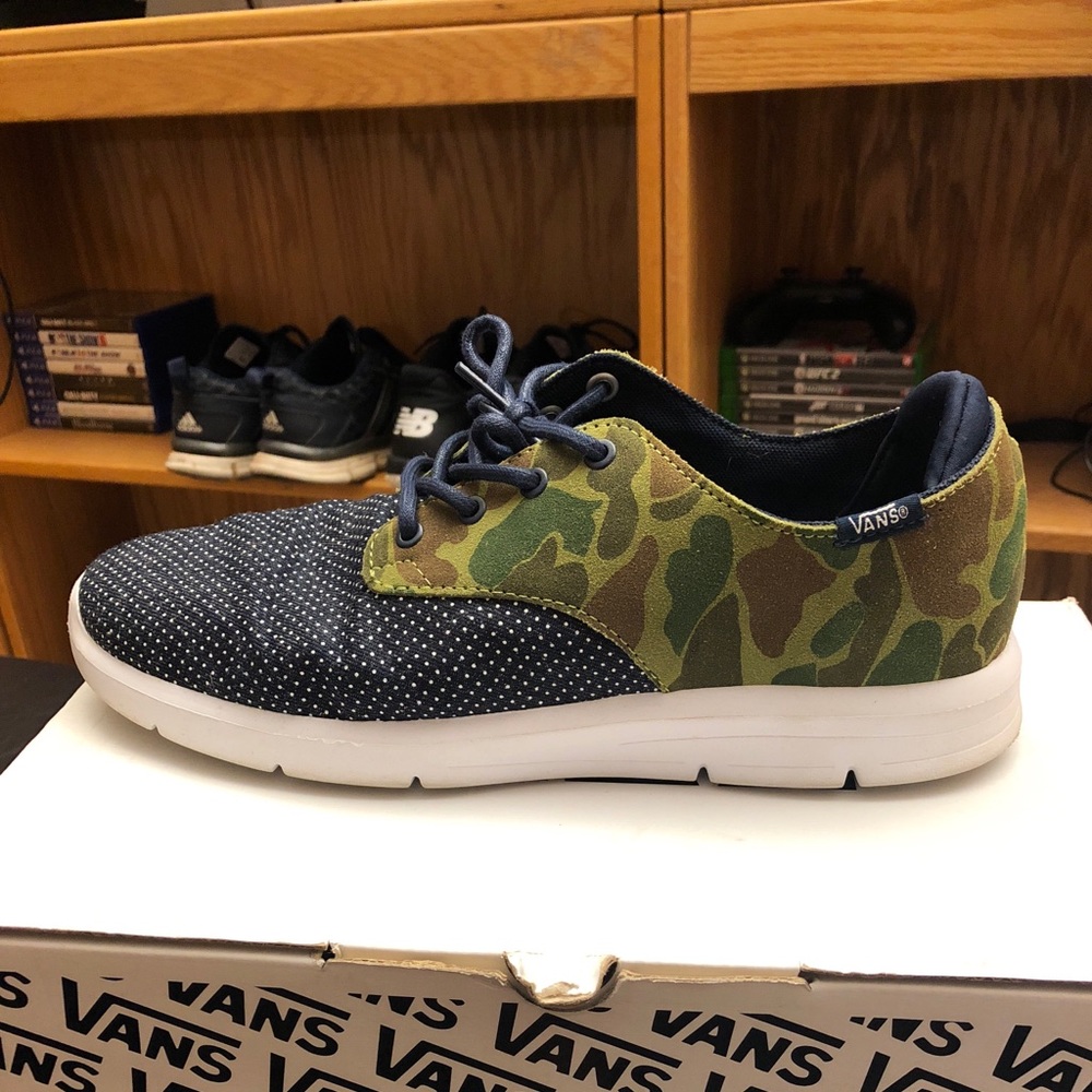 Men’s Vans size 10